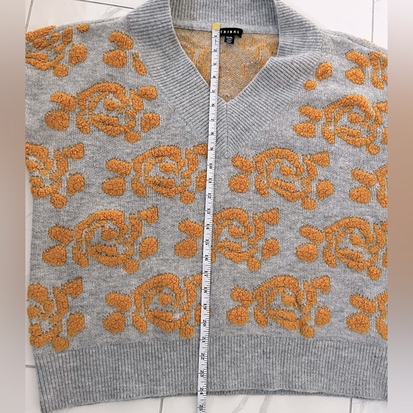 Tribal/ Knit V- neck Sweater/ Mustard yellow florals with grey/ Size US XL - Picture 8 of 8